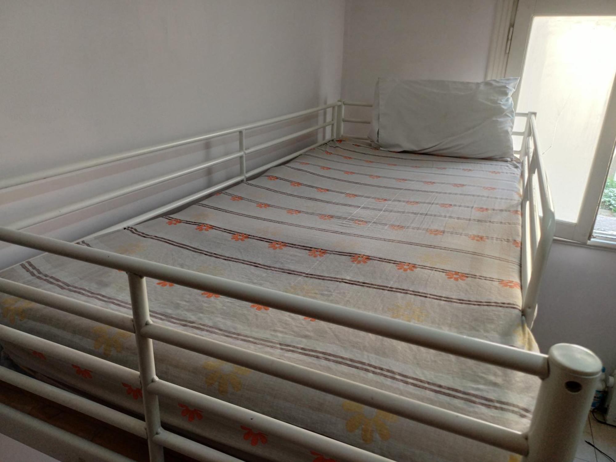 A In An In Nasr City, Cairo, In The Eighth District, 15 Minutes From Airport,غرفة بشقة بمدينة نصر بالقاهرة بالحي الثامن 15 دقيقة من مطار و 7 دقيقة من معهد الفجر و 12 دقيقة لمعهد ابانة لتعليم اللغة العربية و 26 دقيقة لوسط El Cairo