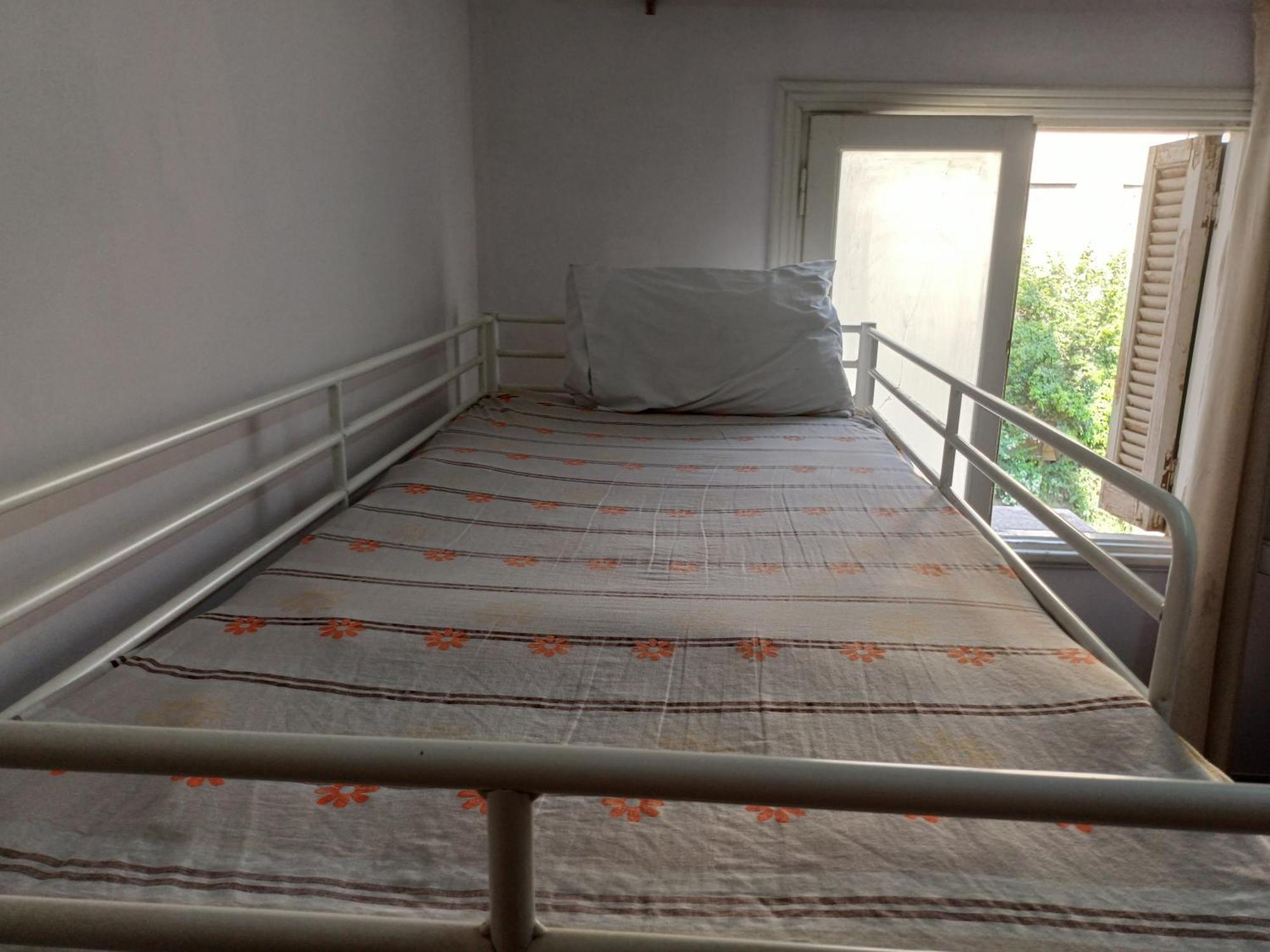 A In An In Nasr City, Cairo, In The Eighth District, 15 Minutes From Airport,غرفة بشقة بمدينة نصر بالقاهرة بالحي الثامن 15 دقيقة من مطار و 7 دقيقة من معهد الفجر و 12 دقيقة لمعهد ابانة لتعليم اللغة العربية و 26 دقيقة لوسط El Cairo